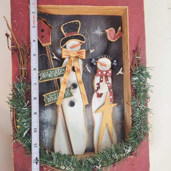 Snowman and Snowwoman Couple in Wood Frame Snowflakes Welcome - Picture 5 of 6